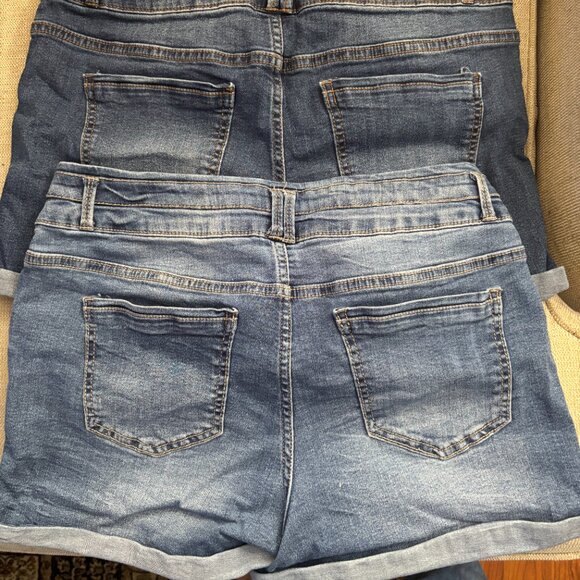 Bundle of 2 -Blue Spice High Waist Jean Shorts - Picture 2 of 3